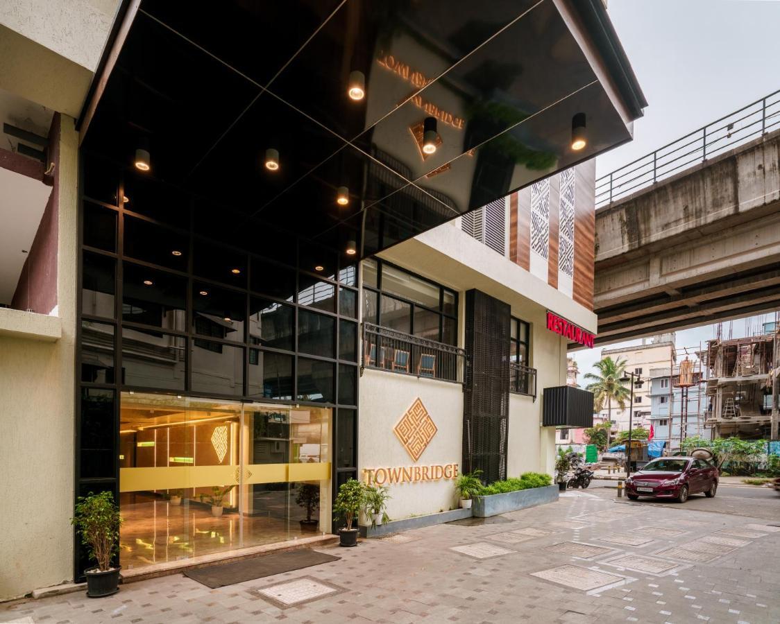 Townbridge Hotels & Suites Коччи Экстерьер фото
