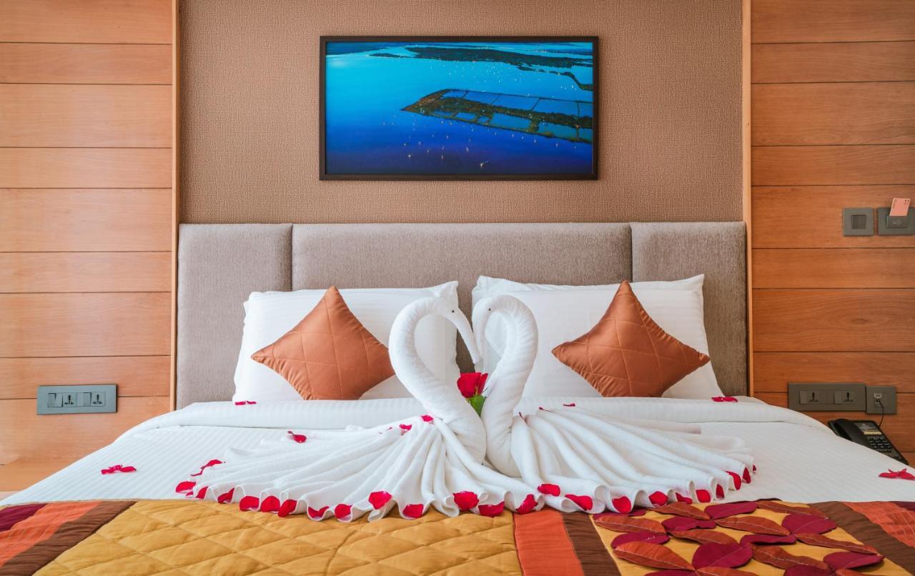 Townbridge Hotels & Suites Коччи Экстерьер фото