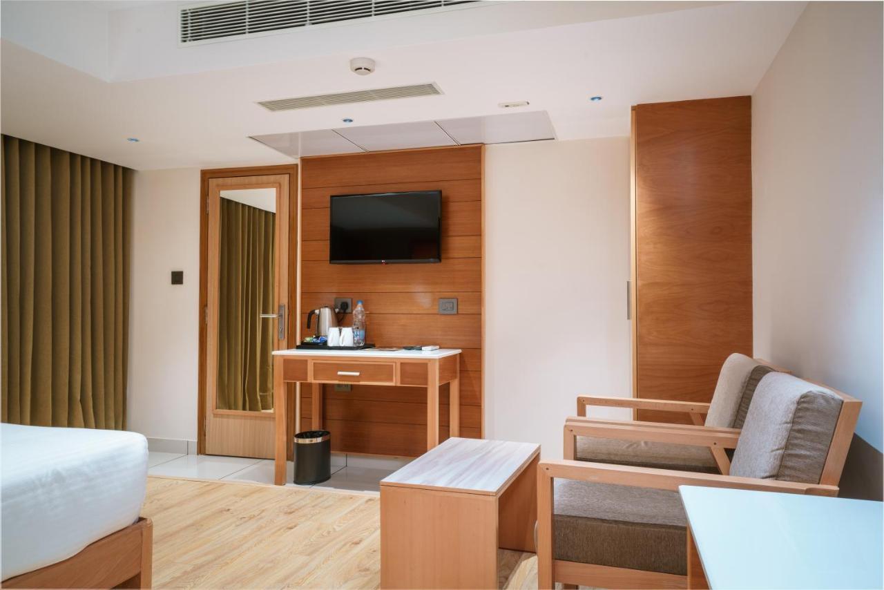 Townbridge Hotels & Suites Коччи Экстерьер фото