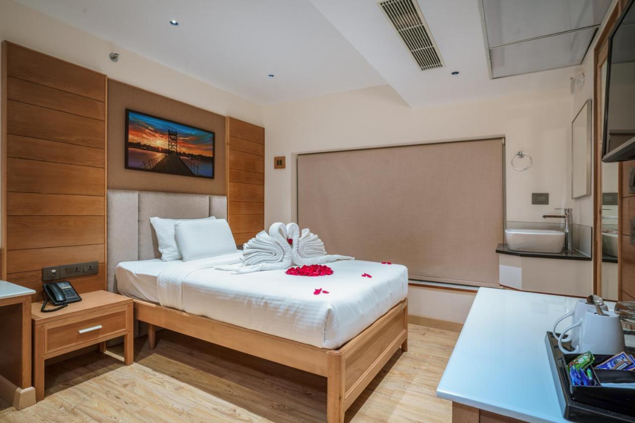 Townbridge Hotels & Suites Коччи Экстерьер фото