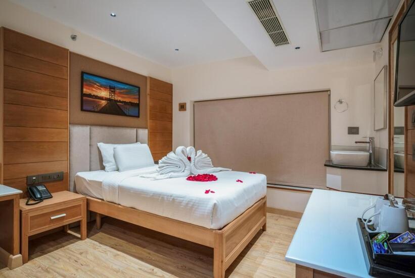 Townbridge Hotels & Suites Коччи Экстерьер фото